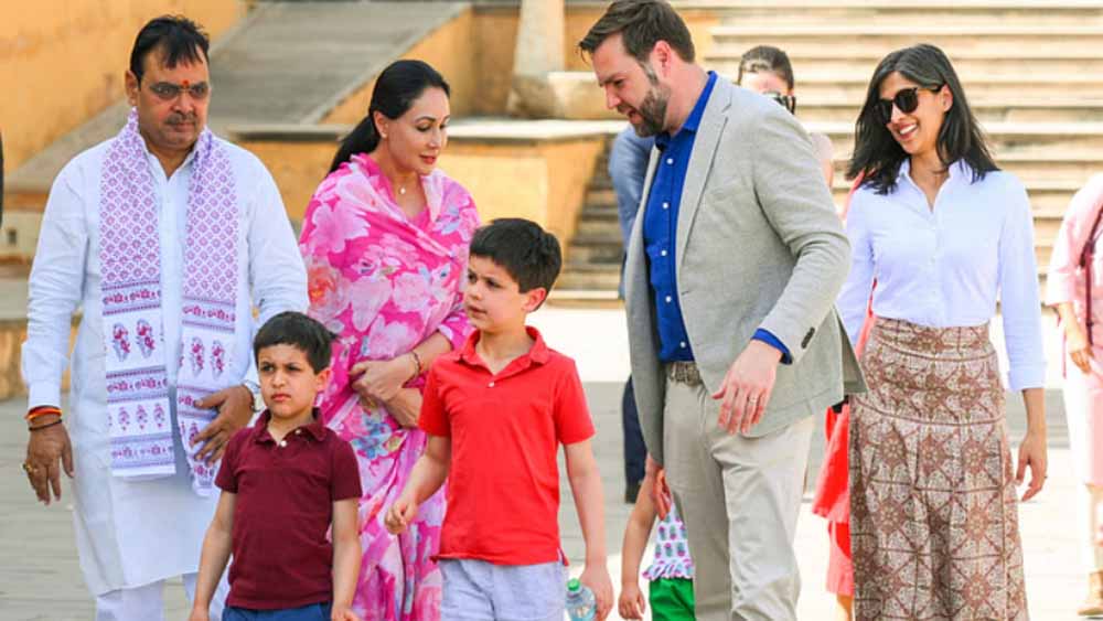 अमेरिकी उपराष्ट्रपति जेडी वेंस के तय कार्यक्रम में हुआ बदलाव, आगरा से सीधे पहुंचे होटल