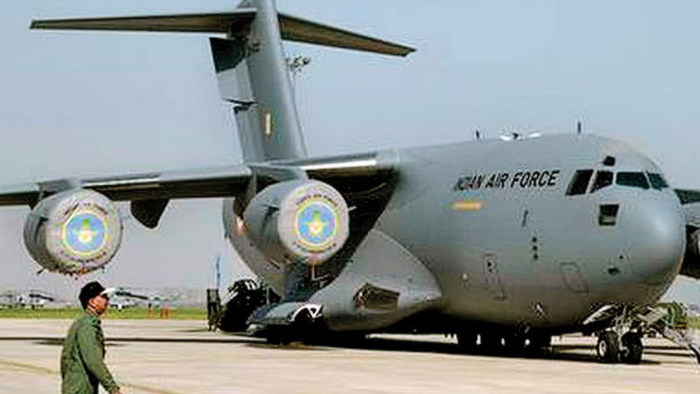 आसमान में था भारतीय वायुसेना का विमान और हो गया साइबर अटैक