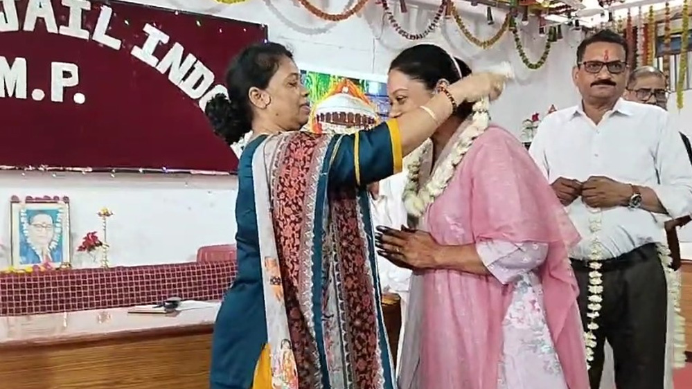 आज भीमराव अंबेडकर जयंती पर इंदौर सेंट्रल जेल से 10 कैदी रिहा, कैदियों के चेहरे पर खुशी