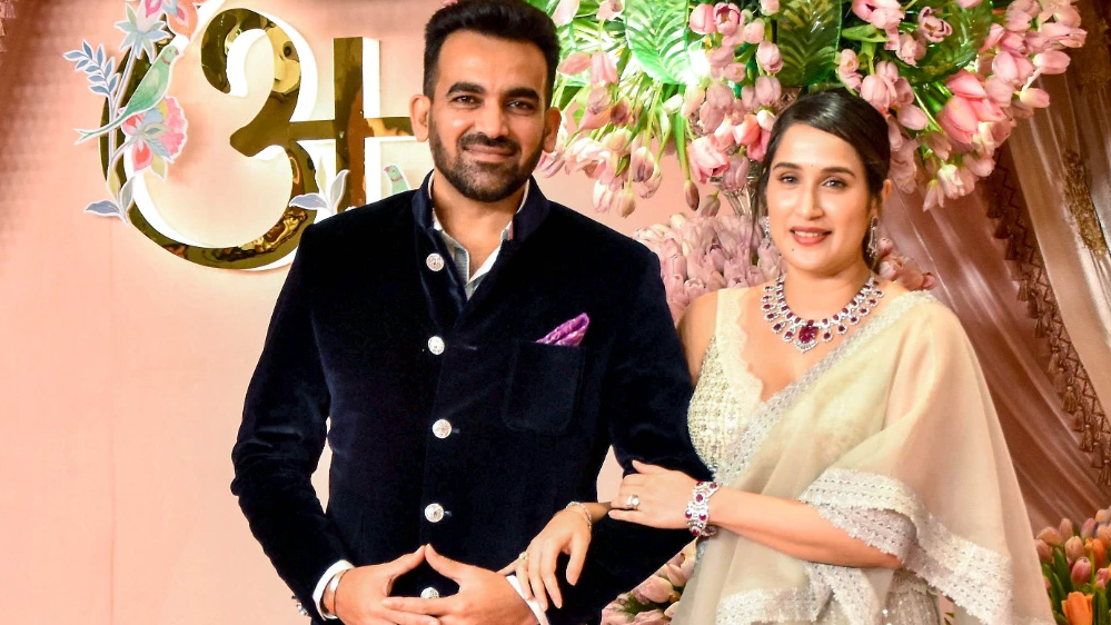 चक दे गर्ल सागरिका घाटगे और जहीर खान बने मम्मी-पापा, एक्ट्रेस ने दिया बेटे को जन्म