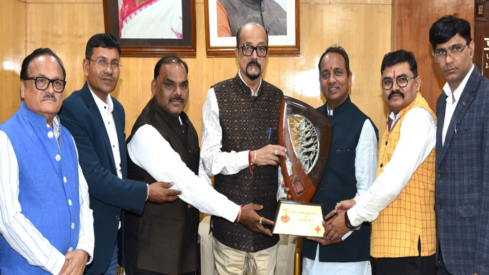 रेडक्रॉस की भूमिका अधिक सशक्त और प्रभावी बनाने के लिए कार्य करें – डेका