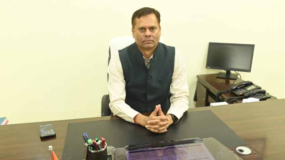 कवर्धा : संभागायुक्त राठौर ने कबीरधाम जिले का किया आकस्मिक निरीक्षण