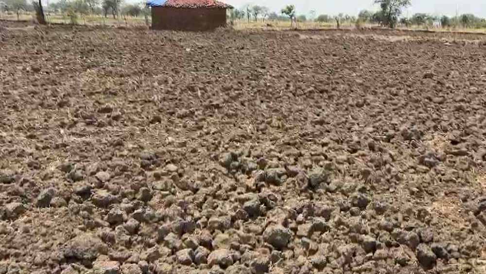 नहर निर्माण के लिए करोड़ों रुपए स्वीकृत पर काम अधूरा, बूंद-बूंद पानी को तरस रहे किसान