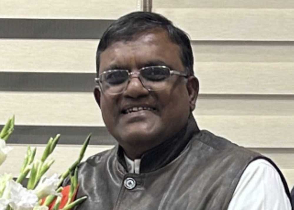 प्रदेश के सात जिला सहकारी बैंकों के सुदृढ़ीकरण हेतु समीक्षा बैठक आयोजित