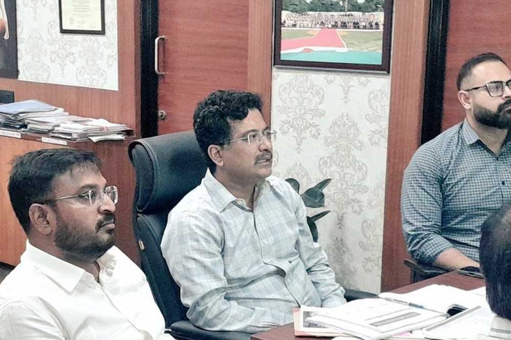 रायपुर : मिशन मोड में करें योजनाओं का क्रियान्वयन : प्रमुख सचिव सोनमणि बोरा