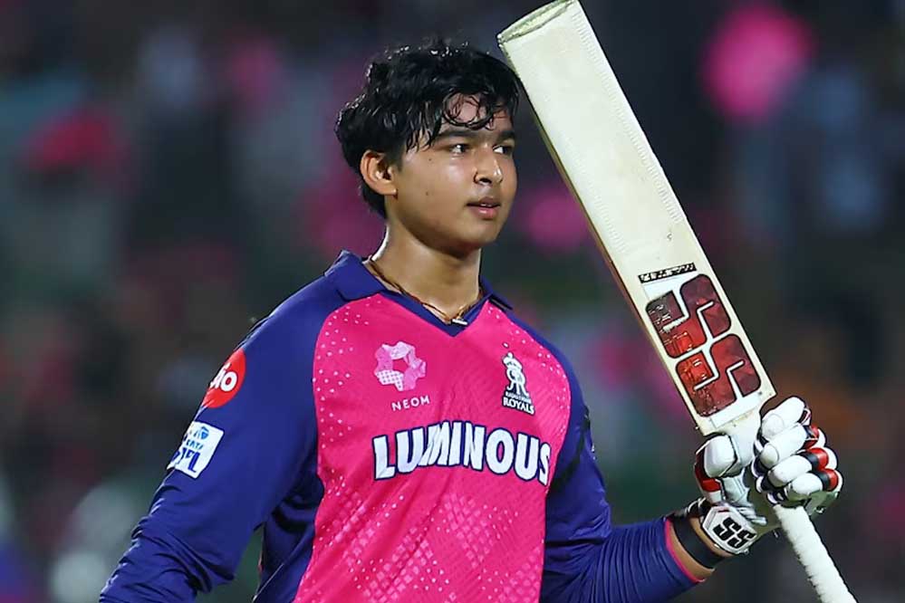 14 साल के सूर्यवंशी ने कई रिकॉर्ड्स किए ध्वस्त, 11 छक्के, 7 चौके और 35 गेंद में सेंचुरी…