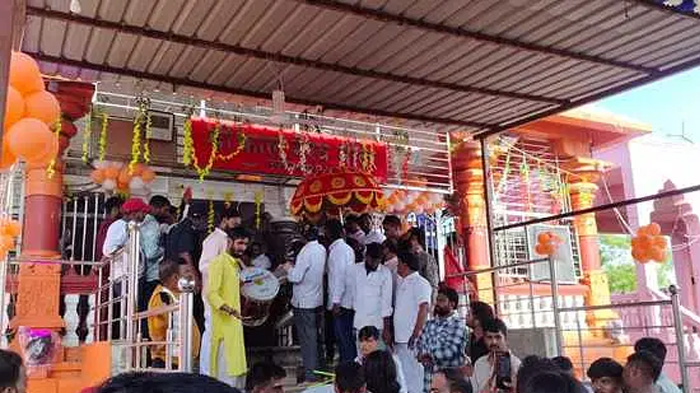 शराबबंदी: कालभैरव को भोग लगाने श्रद्धालुओं को अब अपने साथ ही शराब खरीदकर मंदिर पहुंचना होगा