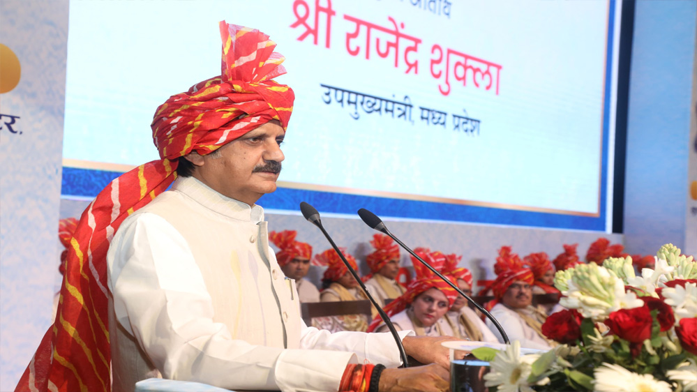 शिक्षा का उद्देश्य केवल डिग्री प्राप्त करना नहीं, बल्कि व्यक्तित्व का समग्र विकास होना चाहिए : उप मुख्यमंत्री शुक्ल