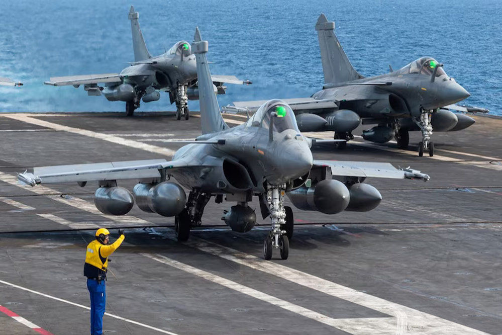 Navy के लिए फ्रांस से 26 राफेल खरीदेगा भारत, 63 हजार करोड़ की डील हो गई फाइनल, चीन से मुकाबले के लिए हिंद महासागर में तैनाती होगी