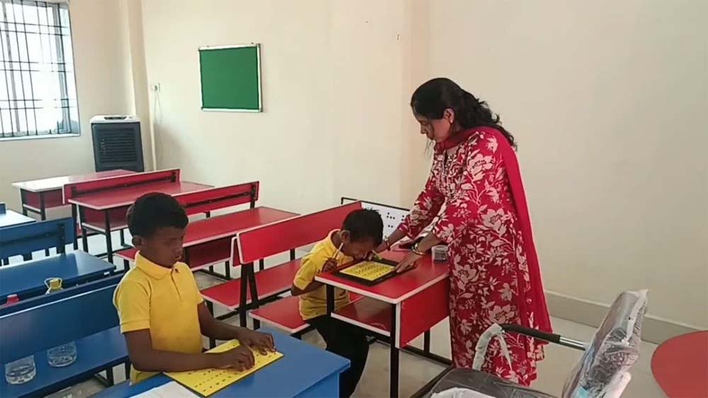 दिव्यांग छात्रावास की स्थापना एवं संचालन, स्कूल शिक्षा विभाग ने छात्रावास निर्माण के लिये बजट में किया है प्रावधान