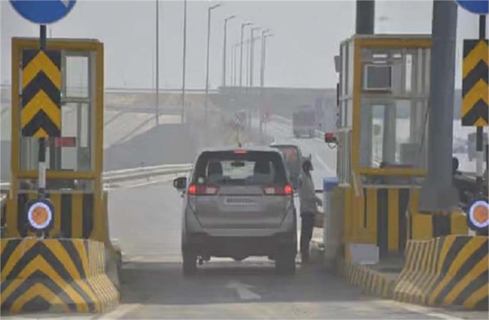 पंजाब से बाहर कार में सफर करने वाले लोगों के लिए जरूरी खबर, आपको फास्टैग का इस्तेमाल करना अनिवार्य
