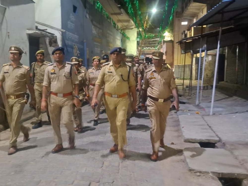 केंद्र सरकार ने लोकसभा वक्फ संशोधन बिल पेश किया, इस बिल को लेकर यूपी के कई जिलों में अलर्ट किया गया