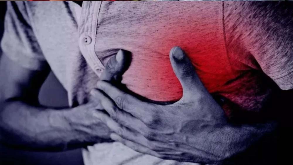 इंदौर में महज 18 वर्षीय आइआइटी छात्र की साइलेंट अटैक से मौत, सीने में दर्द और पसीना आया