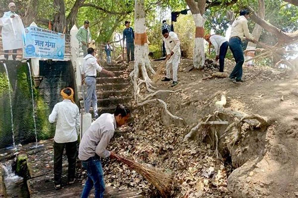 जन-सामान्य को जल के महत्व की दी जा रही है जानकारी, जागरूकता के साथ जल संरचनाओं की हो रही है सफाई