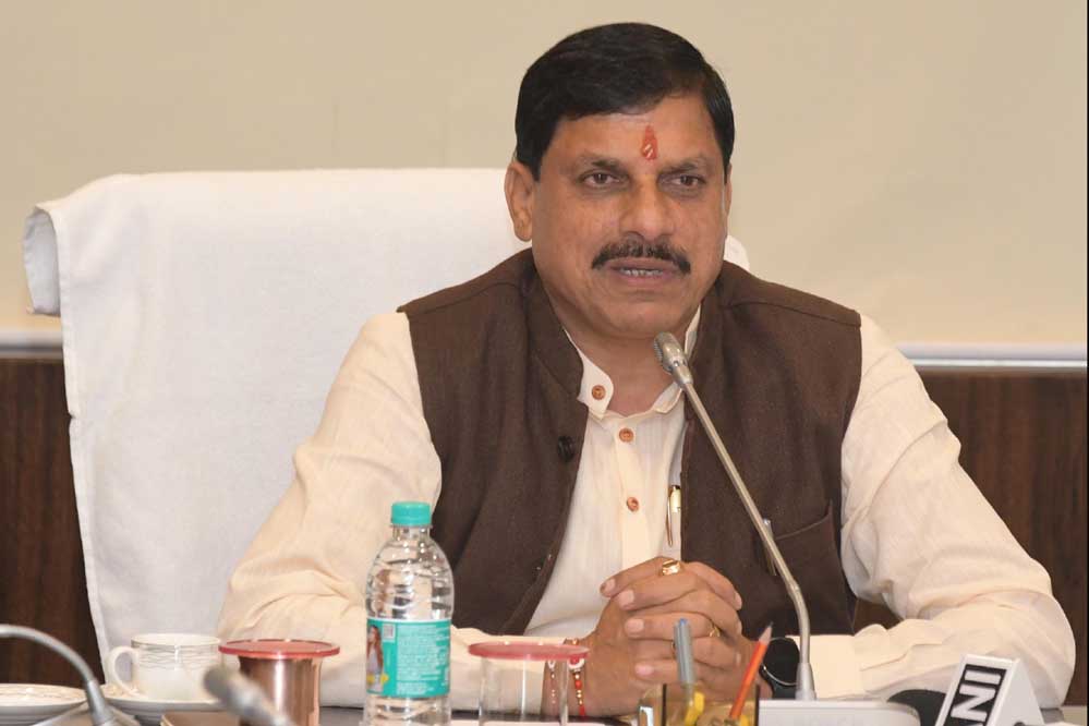 दुग्ध उत्पादन में सहकारिता बढ़ाएं, दुग्ध उत्पादक समितियों और संघों को भी दें प्रोत्साहन : मुख्यमंत्री डॉ. यादव