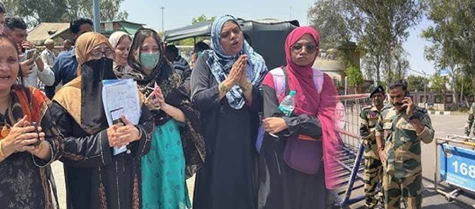 केंद्र सरकार ने कड़ा रुख अपनाते हुए पाकिस्तान से भारत आए लोगों को वापसी का आदेश दिया, भारत में मरना मंजूर है