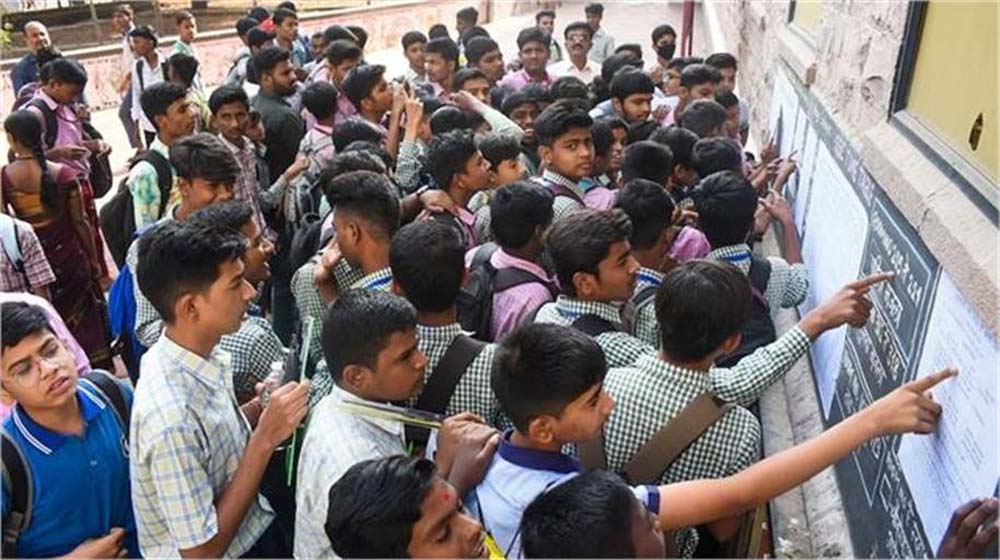 CBSE Result 2025:10वीं-12वीं के बोर्ड रिजल्ट मई के मध्य से अंत तक जारी हो सकते हैं