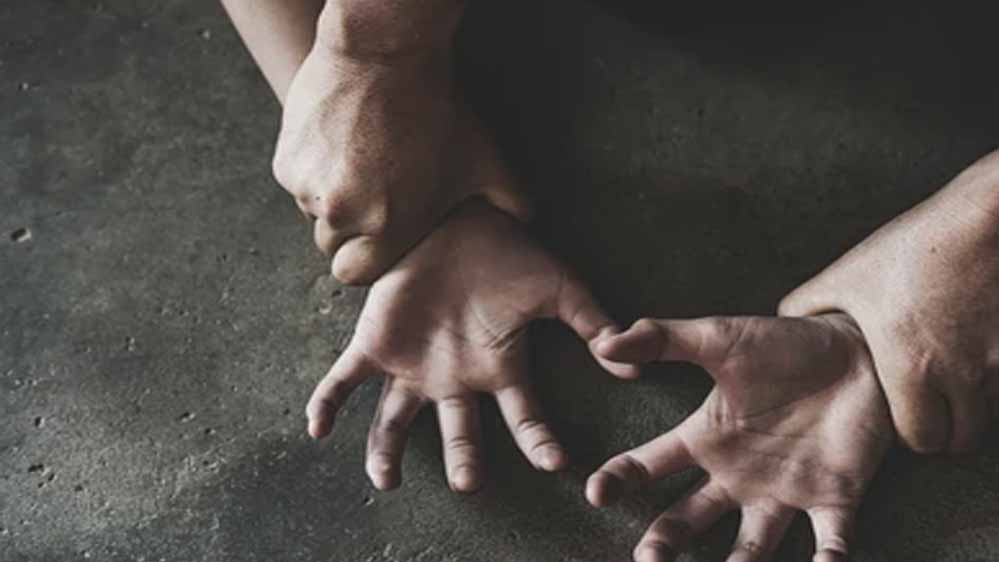 मांडू में अधेड़ महिला से गैंगरेप, कांग्रेस नेता के बेटे के खिलाफ केस दर्ज