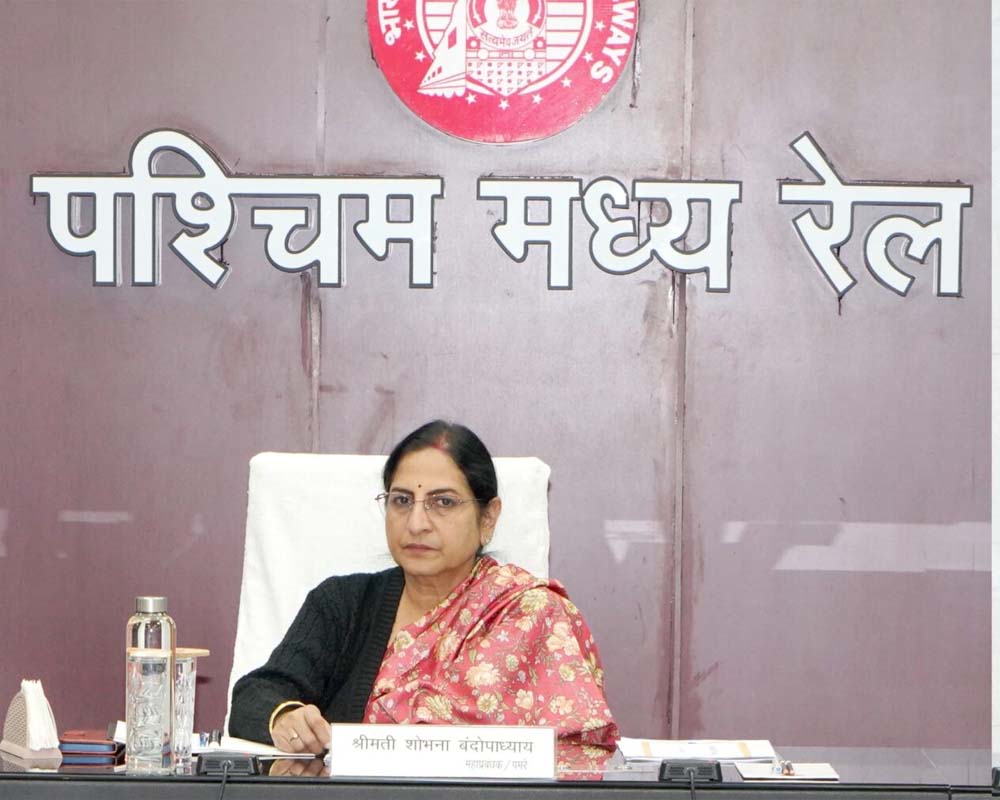 भोपाल कारखाने ने रचा नया कीर्तिमान: वित्तीय वर्ष 2024-25 में 1369 कोचों की ओवरहॉलिंग पूर्ण