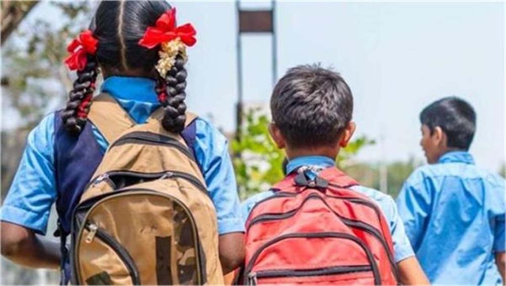 शिक्षा मंत्री महिपाल ढांडा के जिले पानीपत में 183 जाली स्कूल चल रहे हैं, जिनके पास शिक्षा विभाग से मान्यता नहीं