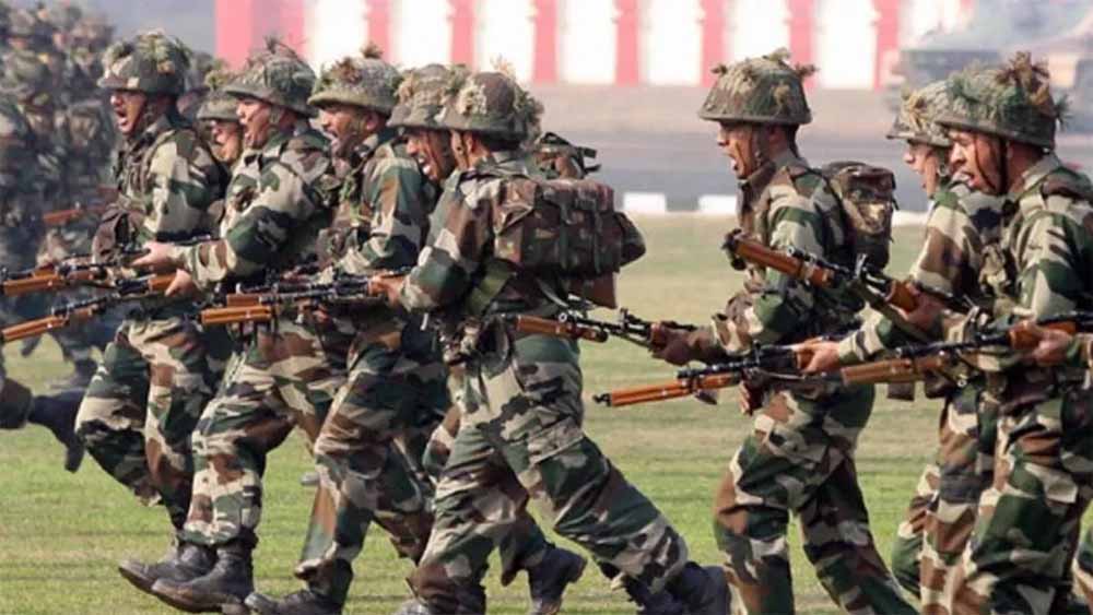 पहलगाम हमले के बाद बड़ा फैसला- किश्तवाड़ में सेना की वर्दी की सिलाई और बिक्री पर रोक