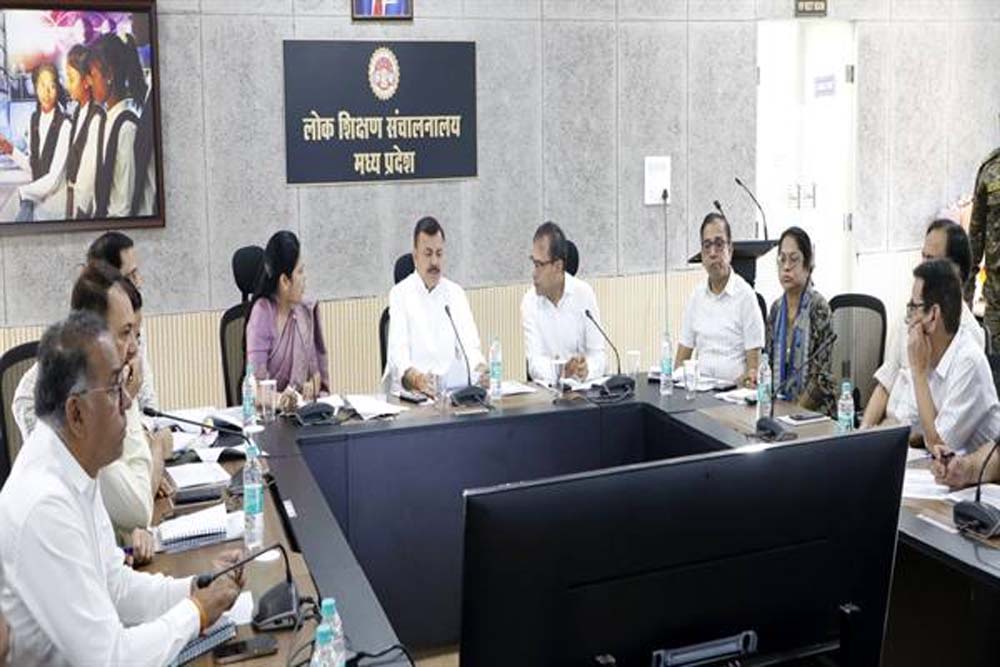 स्कूल शिक्षा की गुणवत्ता के लिये विद्यार्थियों से जुड़े सभी कार्य निर्धारित कैलेण्डर के अनुसार पूरे हों : स्कूल शिक्षा मंत्री सिंह