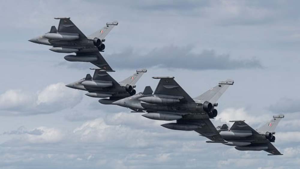 भारतीय वायुसेना ने ‘एक्सरसाइज आक्रमण’ के तहत एक बड़ा सैन्य अभ्यास शुरू किया