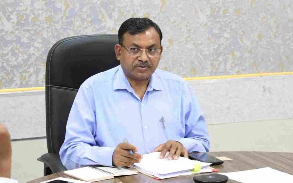 जल गंगा संवर्धन अभियान में जनप्रतिनिधियों और आमजनों की भागीदारी सुनिश्चित करें : कमिश्नर