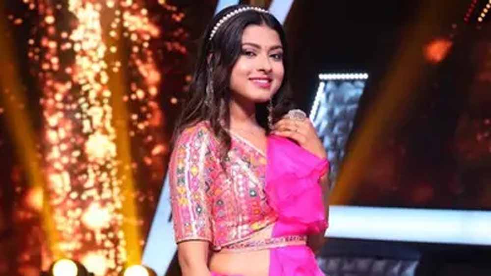 अरुणिता कांजीलाल ने इश्क मुबारक, दर्द मुबारक गाने की झलक की शेयर , फैन ने लगाई क्लास