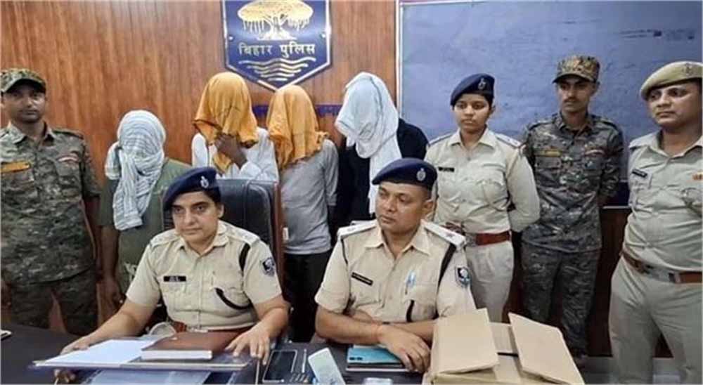 मुजफ्फरपुर में पुलिस की बड़ी कार्रवाई, 1 करोड़ की ब्राउन शुगर के चार तस्कर गिरफ्तार