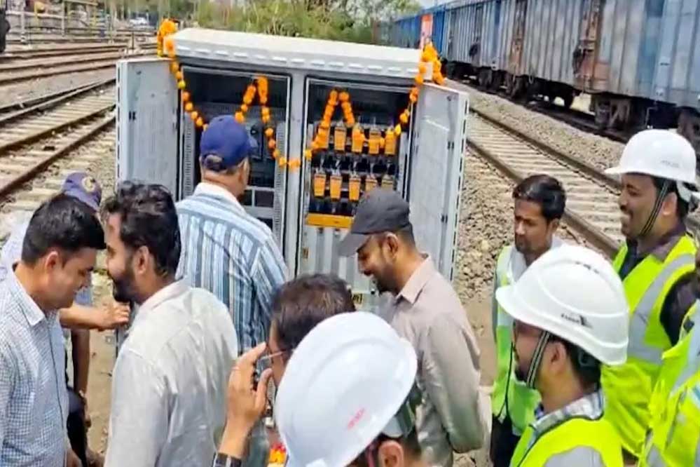 भोपाल में अब ऑप्टिकल फाइबर सिग्नल सिस्टम शुरू, ट्रेनें सुरक्षित और समय पर चलेंगी