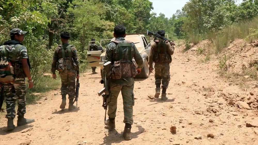 छत्तीसगढ़-तेलंगाना सीमा पर ‘ऑपरेशन संकल्प’ में 31 नक्सली ढेर, 20 की हुई पहचान : पुलिस