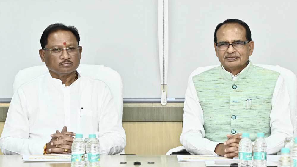 रायपुर : अटल डिजिटल सुविधा केंद्रों’ की केंद्रीय मंत्री श्री चौहान ने की सराहना