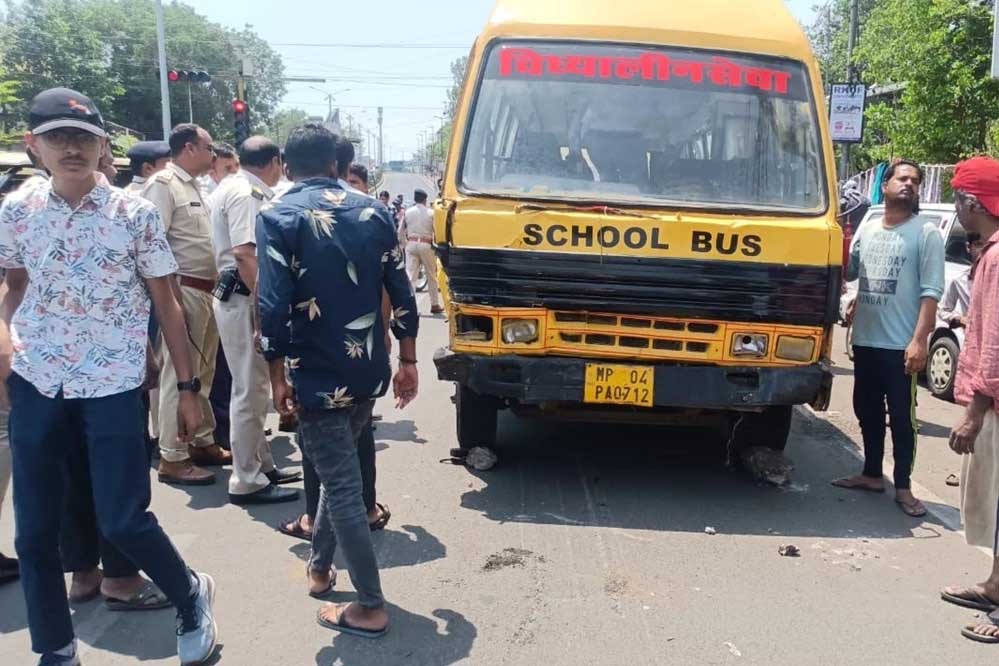 बस ने 11 बजे टक्कर मारी, संस्था ने तीन बजे उसे बेचने का फर्जी डाक्यूमेंट बनवा लिया,  पुलिस ने किया खुलासा