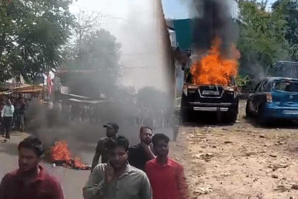 सिवनी में दो युवकों की हत्या, परिजनों ने शराब दुकान और गाड़ियों में आग लगाई, चक्काजाम किया