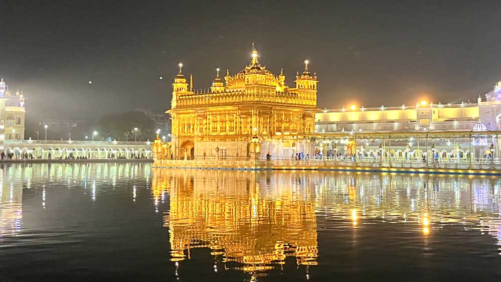 पाकिस्तानी मिसाइलों  के निशाने पर था अमृतसर का स्वर्ण मंदिर, सेना ने दिखाया लाइव डेमो