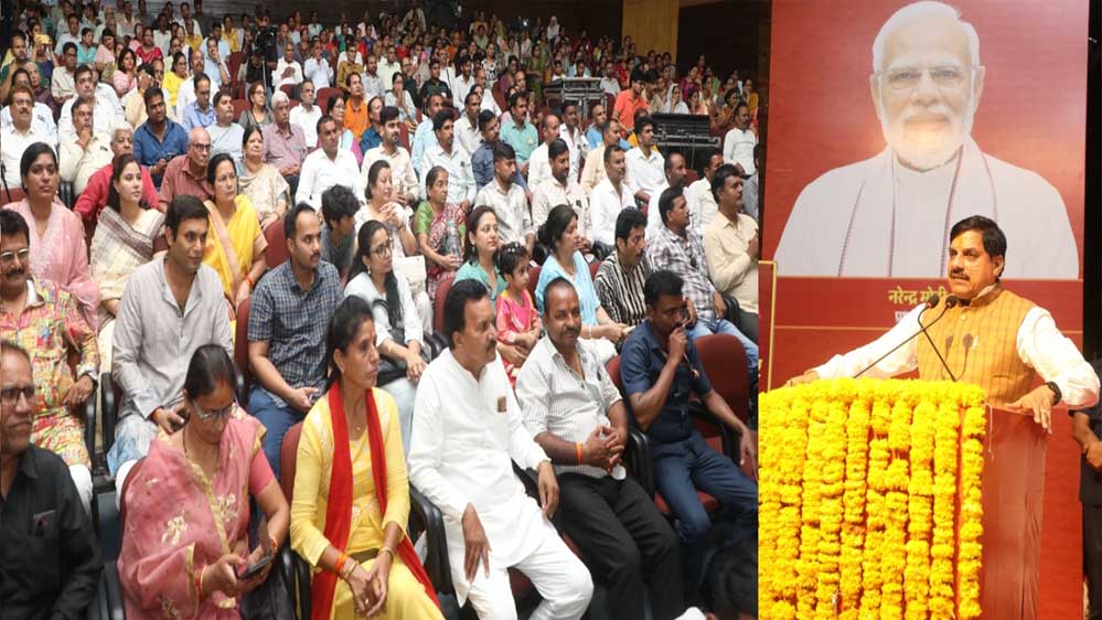 मुख्यमंत्री डॉ. यादव देवी अहिल्याबाई होलकर महानाट्य मंचन में हुए शामिल