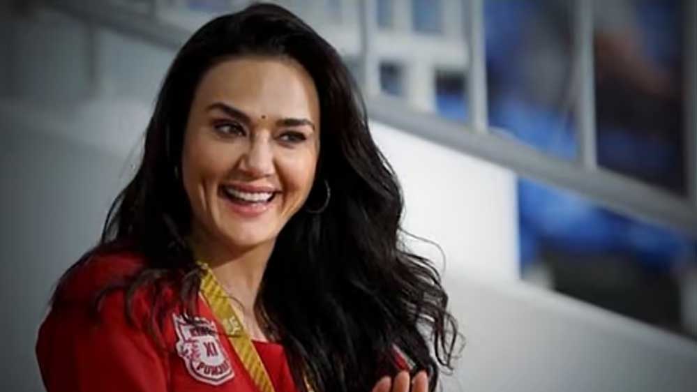 बिजनस पार्टनर नेस वाडिया के खिलाफ अदालत पहुंची प्रीति जिंटा