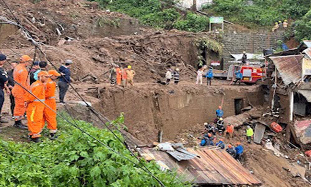 मिजोरम में भारी बारिश से कोहराम, भरभराकर ढहे मकान; कई मौतों की आशंका