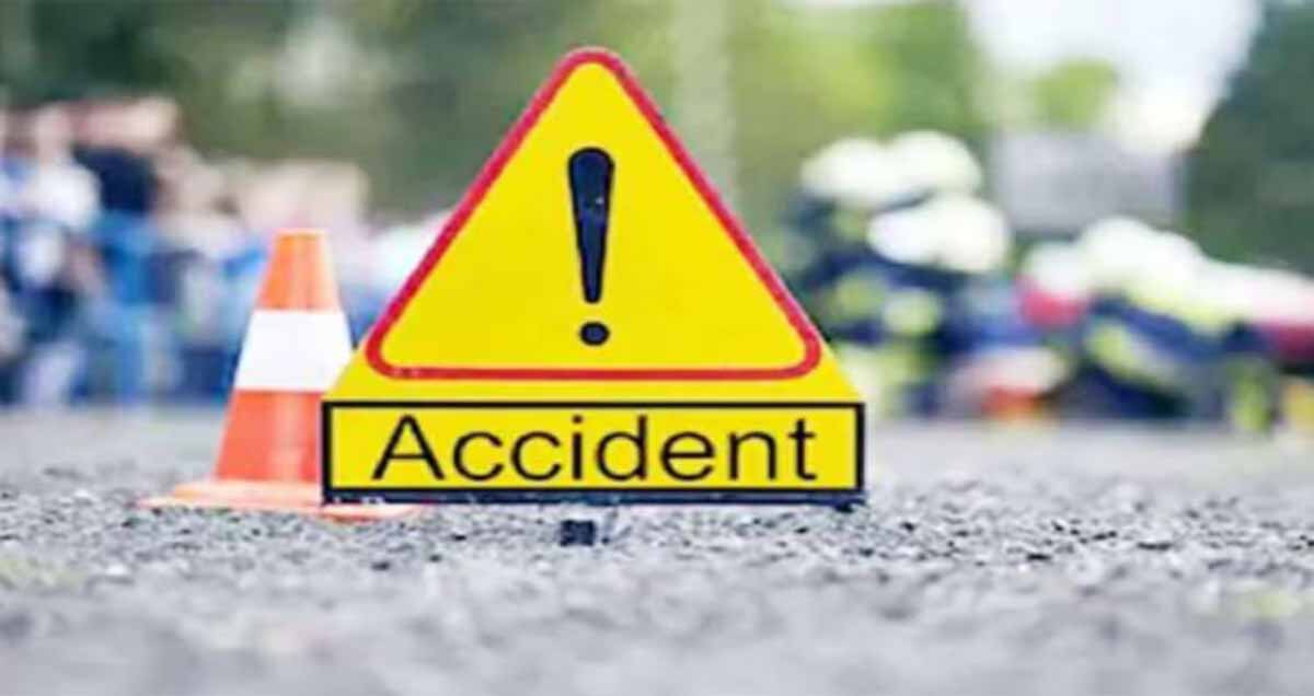 जहानाबाद में बारातियों से भरी बस और ट्रक में भीषण टक्कर, 3 की मौत