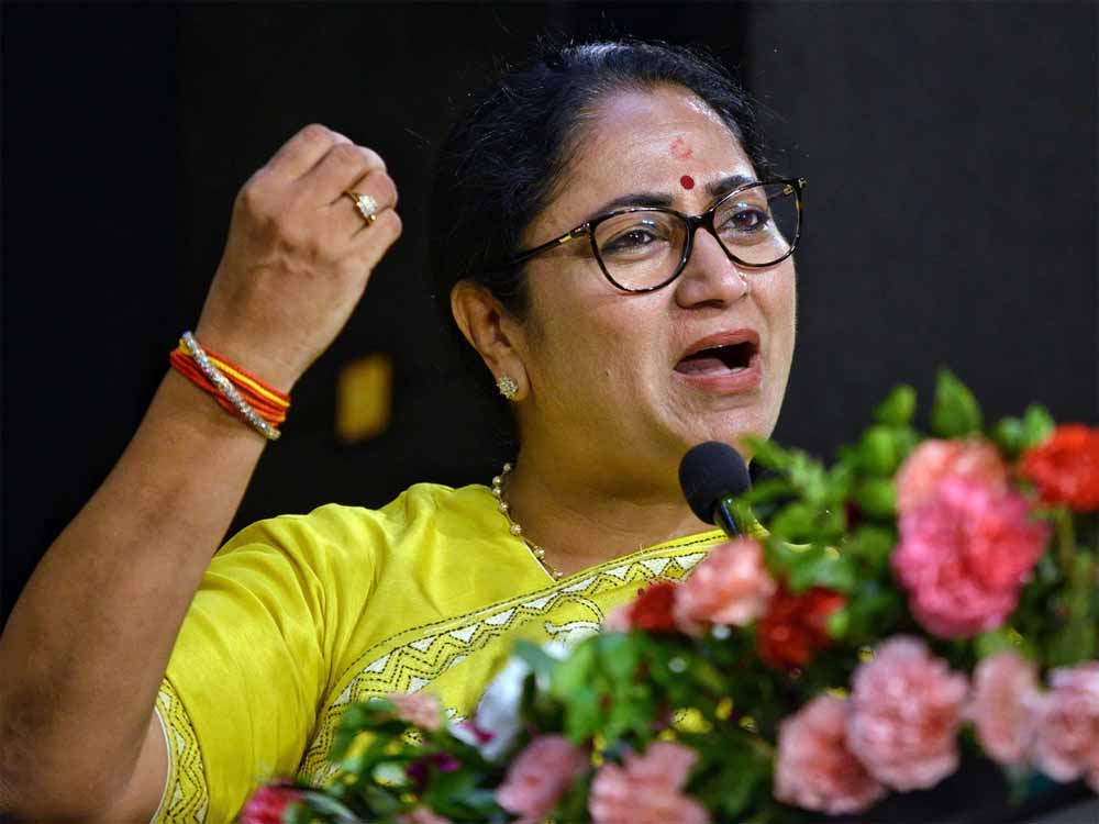 सीएम रेखा गुप्ता ने कहा, झुग्गी तोड़ना हमारा मकसद बिल्कुल नहीं है, ये दिल्ली की लाइफलाइन है