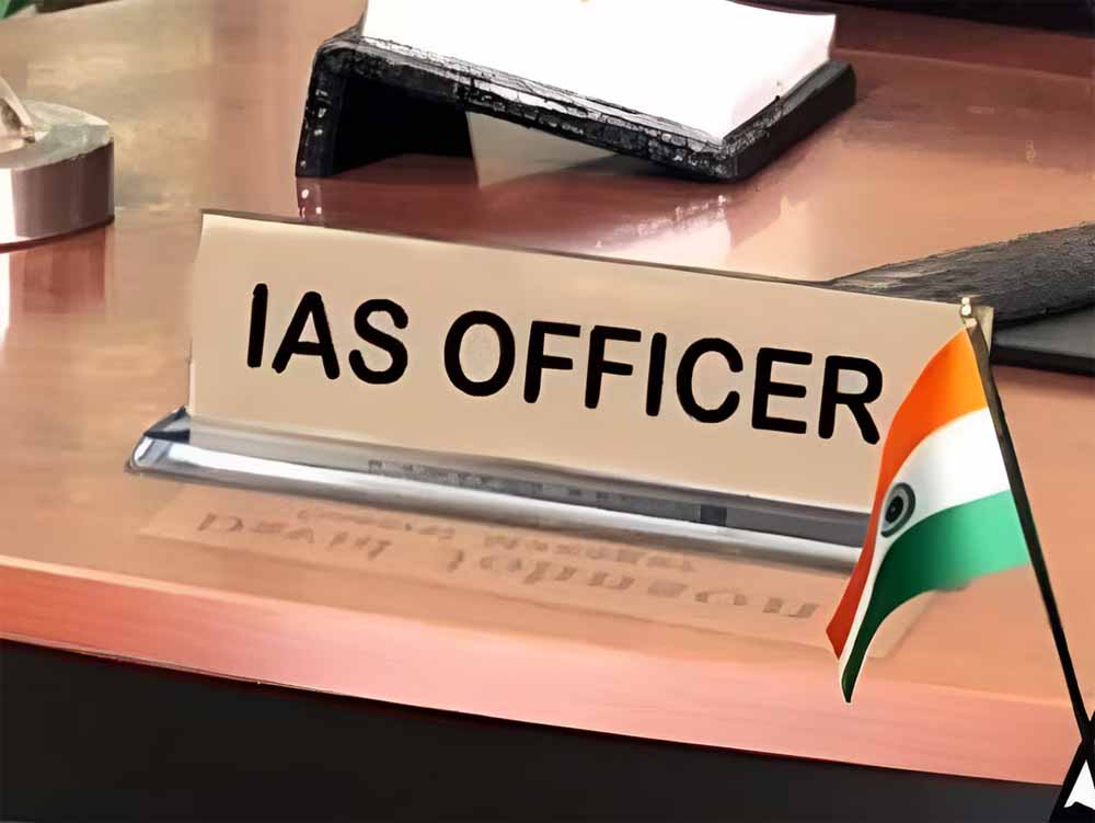 पटना के जिलाधिकारी सहित 18 जिलों के डीएम बदले गए, त्याराजन पटना के नए जिलाधिकारी, हुआ बड़ा प्रशासनिक फेरबदल