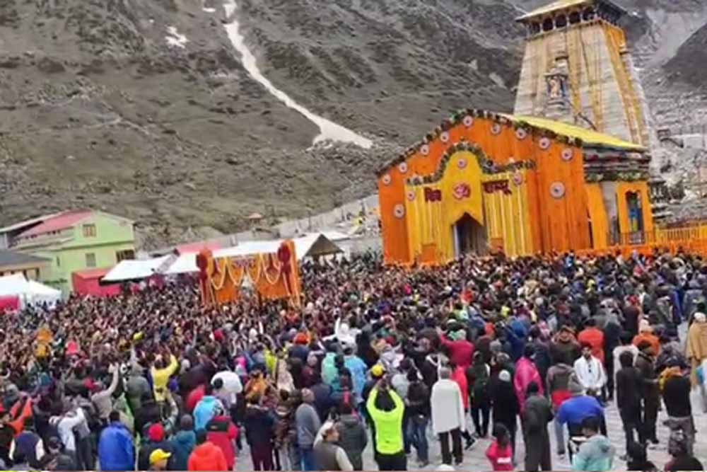 बाबा केदार के दर्शन के लिए बड़ी संख्या में आने वाले श्रद्धालुओं के लिए इस साल टोकन सिस्टम लागू, श्रद्धालु हुए खुश