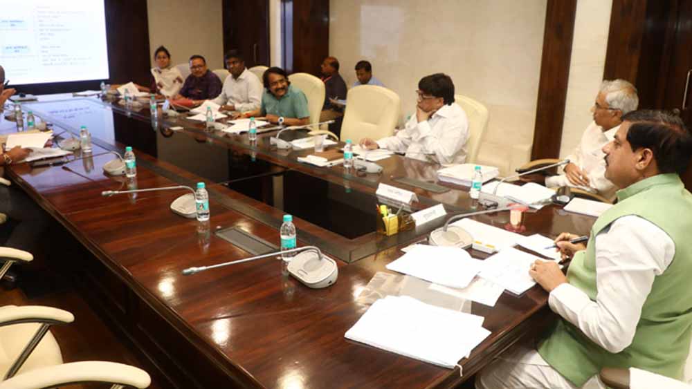 सार्वजनिक उपयोग के स्थायी प्रकृति के ठोस काम कराए जाएं : मुख्यमंत्री डॉ. यादव