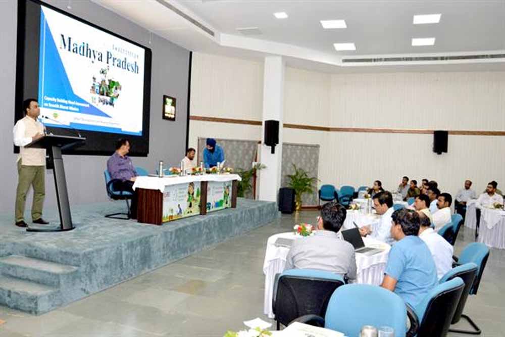 स्वच्छता की कार्य-योजना आगामी 10 वर्षों को देखकर तैयार करें, नगरीय निकाय कार्य क्षमता वृद्धि के लिये रणनीति बनायें