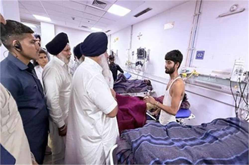 फतुहीखेड़ा गांव में एक पटाखा फैक्टरी में देर रात जोरदार धमाका, पूरे इलाके में अफरा-तफरी मच गई, 5 लोगों की मौत