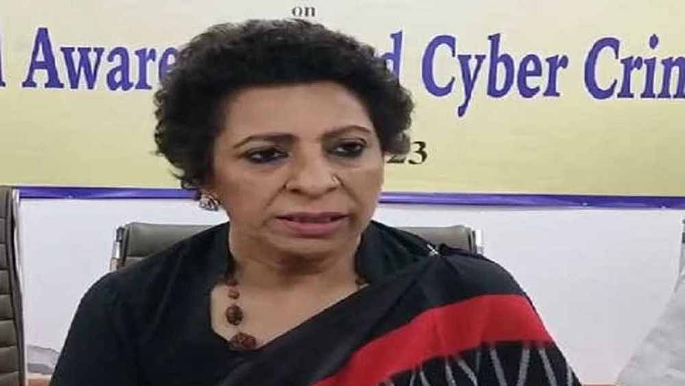 महिला आयोग की अध्यक्ष रेनू भाटिया ने बताया- आयोग के अन्य कार्यक्रमों के बारे में अगले ऑर्डर तक की जानकारी दी गई