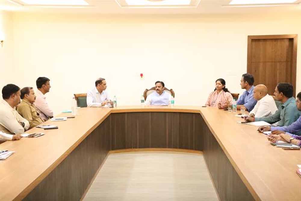 राजेन्द्र शुक्ल ने कहा- रीवा शहर में निर्माणाधीन विकास कार्यों को पूर्ण गुणवत्ता के साथ समय सीमा में पूरा कराया जाए