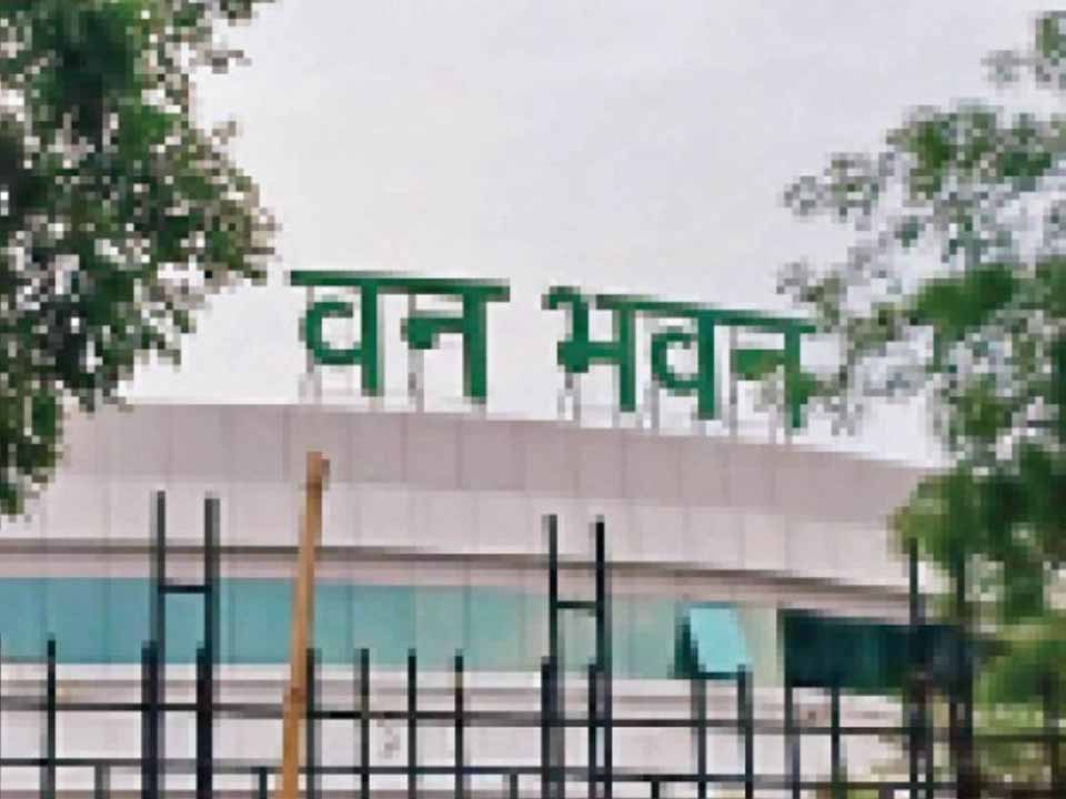 वन भवन के ई-ब्लॉक के 3 तल का आवंटन निरस्त कर ब्लॉक का सम्पूर्ण तल वन विभाग को आवंटित