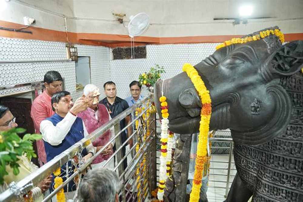 मुख्यमंत्री डॉ. यादव ने किये भगवान विष्णु वराह के दर्शन